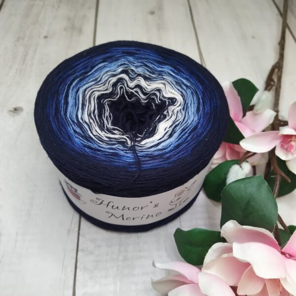 Hunor's merino- 100% merino- J014