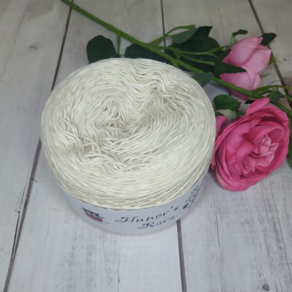 Baby F.C.- 30% alpaka, 50% merino, 20% hedvábí- 200g- Bianco