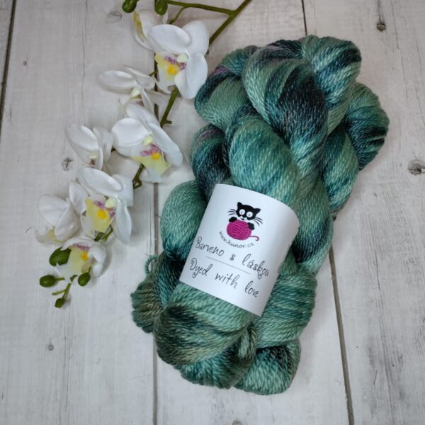 Romance - 70% merino, 30%tencel - 100g přadeno - JZ0801 - Image 2