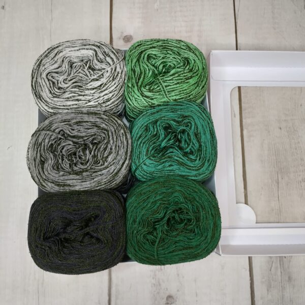 SET Bouclé – 33% hedvábí Schappe, 67% vlna merino – HB604